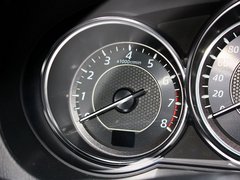 2013款 2.0L 标准型