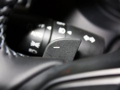 2013款 2.0L 标准型