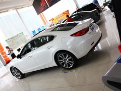 2013款 2.0L 标准型