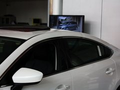 2013款 2.0L 标准型