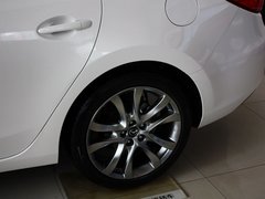 2013款 2.0L 标准型