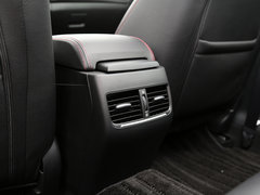 2013款 2.0L 标准型