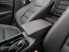 2013款 2.0L 标准型