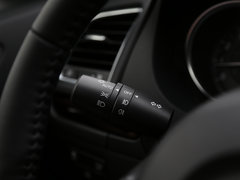 2013款 2.0L 标准型