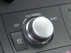 2012款 200h 1.8L CVT 豪华版