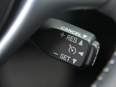 2012款 200h 1.8L CVT 豪华版