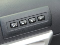 2012款 200h 1.8L CVT 豪华版