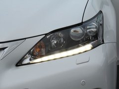 2012款 200h 1.8L CVT 豪华版