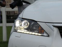 2012款 200h 1.8L CVT 豪华版