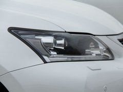 2012款 200h 1.8L CVT 豪华版
