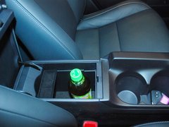 2012款 200h 1.8L CVT 豪华版