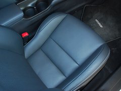 2012款 200h 1.8L CVT 豪华版