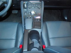 2012款 200h 1.8L CVT 豪华版