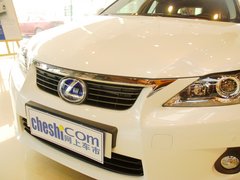 2012款 200h 1.8L CVT 豪华版
