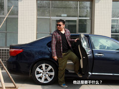 2012款 200h 1.8L CVT 豪华版