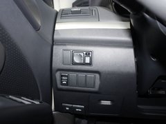 2012款 2.0 CVT 豪华型
