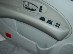 2012款 2.0 CVT 豪华型