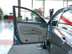 2012款 2.0 CVT 豪华型