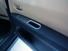 2011款 3.6L 自动 基本型 7座