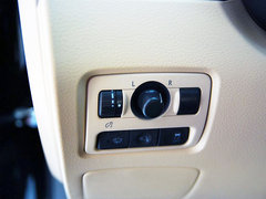 2011款 3.6L 自动 基本型 7座
