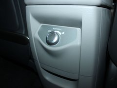 2011款 3.6L 自动 基本型 7座