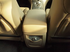 2011款 3.6L 自动 基本型 7座