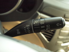 2011款 3.6L 自动 基本型 7座