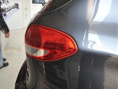 2011款 3.6L 自动 基本型 7座