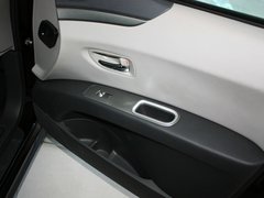 2011款 3.6L 自动 基本型 7座