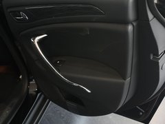 2011款 2.3L 自动 东方之旅尊贵型