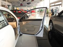 2012款 1.6 自动 经典款标准型