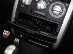 2012款 1.5L 手动 两驱都市版 5座