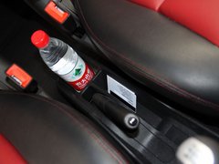 2012款 1.5L 手动 两驱都市版 5座