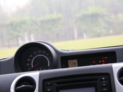 2012款 1.5L 手动 两驱都市版 5座