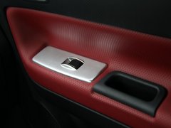 2012款 1.5L 手动 两驱都市版 5座