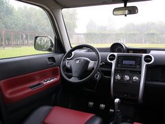 2012款 1.5L 手动 两驱都市版 5座