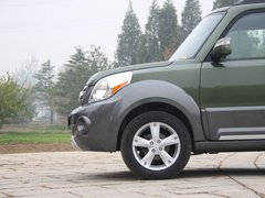 2012款 1.5L 手动 两驱都市版 5座