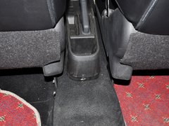 2012款 1.5L 手动 两驱都市版 5座