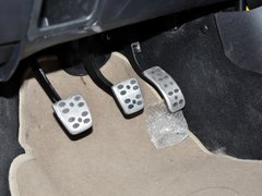 2012款 1.5L 手动 两驱都市版 5座