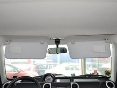 2012款 1.5L 手动 两驱都市版 5座