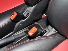 2012款 1.5L 手动 两驱都市版 5座