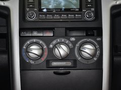 2012款 1.5L 手动 两驱都市版 5座