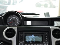 2012款 1.5L 手动 两驱都市版 5座
