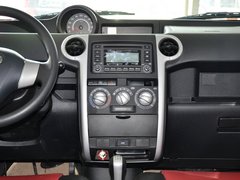2012款 1.5L 手动 两驱都市版 5座