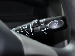 2012款 1.5L 手动 两驱都市版 5座