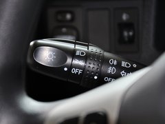 2012款 1.5L 手动 两驱都市版 5座