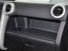 2012款 1.5L 手动 两驱都市版 5座