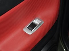 2012款 1.5L 手动 两驱都市版 5座
