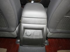 2012款 2.4L 自动 四驱豪华版 7座