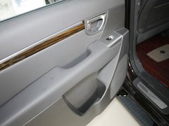 2012款 2.4L 自动 四驱豪华版 7座
